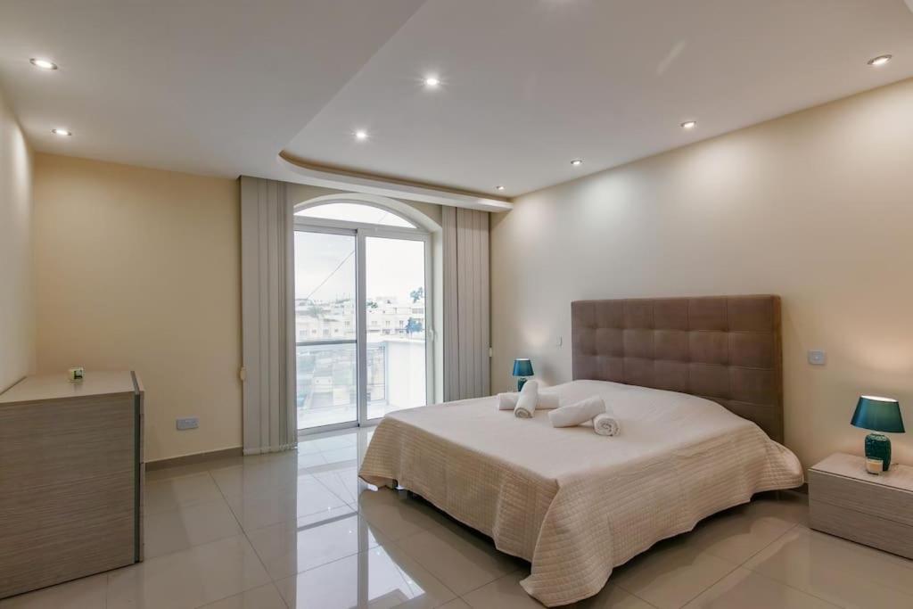 Modern 3 Bedroom Apartment Close To Paceville And Beach Is-Swieqi Extérieur photo